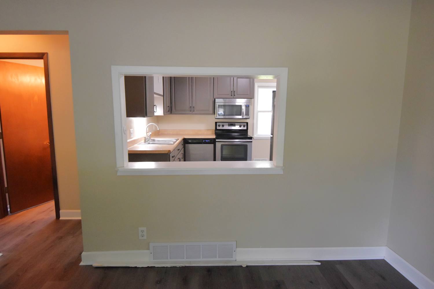 4230 Diamond Dr photo 3