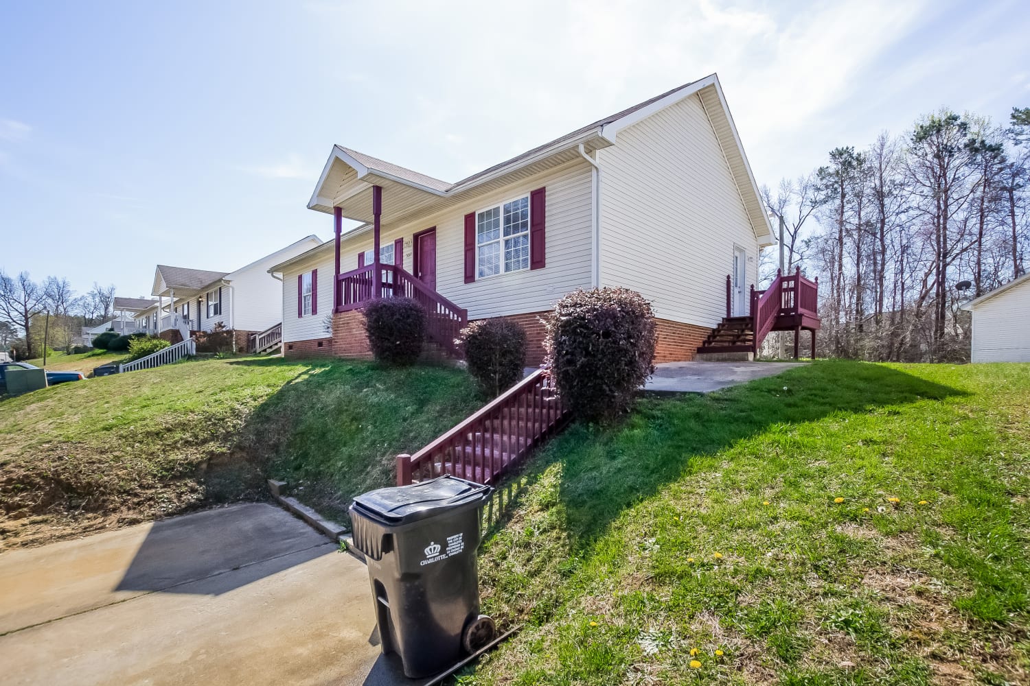 5217 Milhaven Ln photo 2