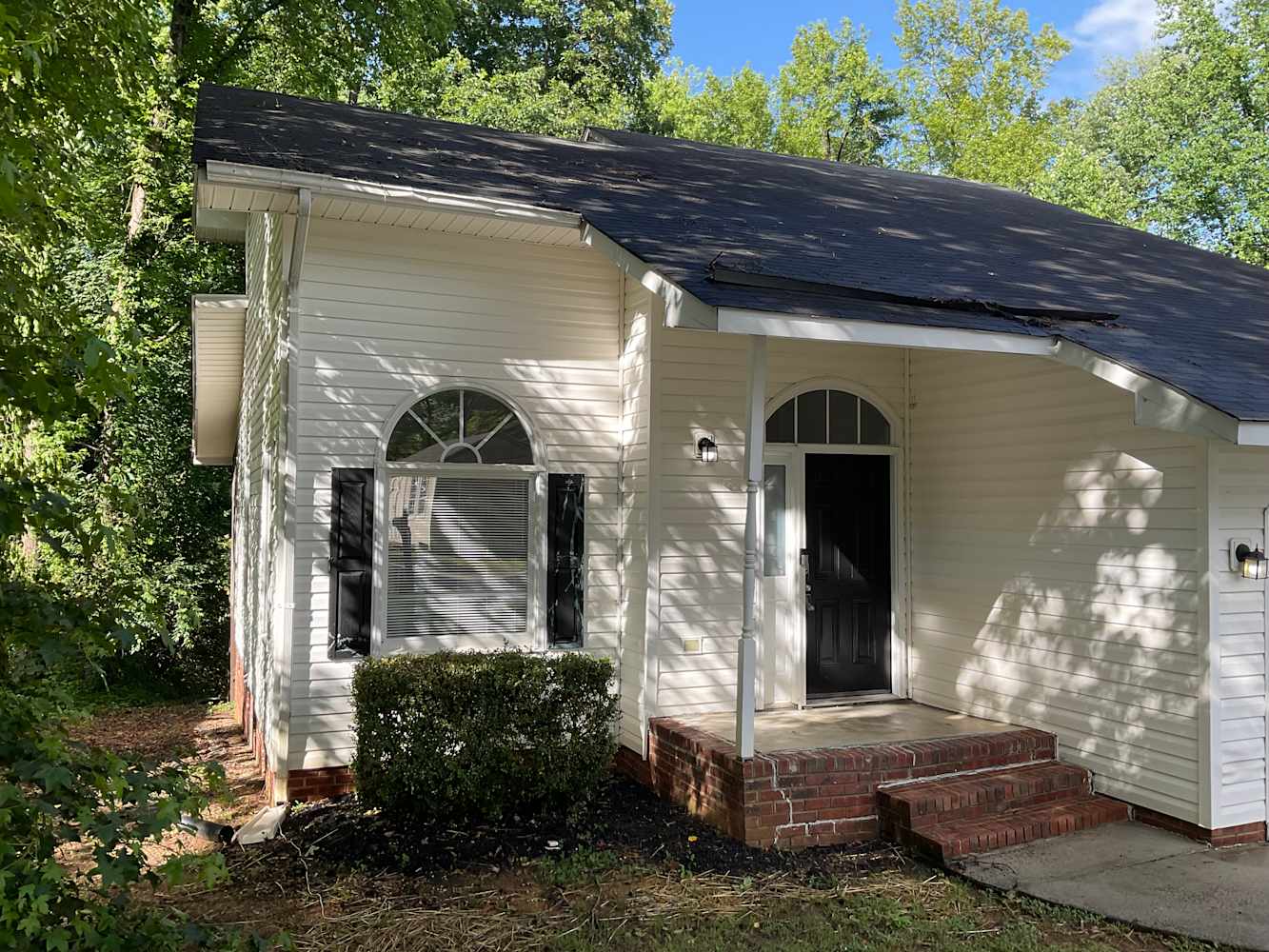 3725 Oakwood Rd photo 2