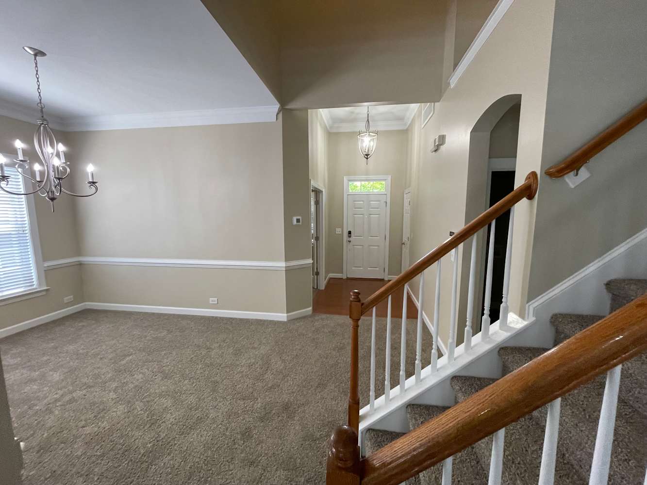 8629 Covedale Crossings Cir photo 2