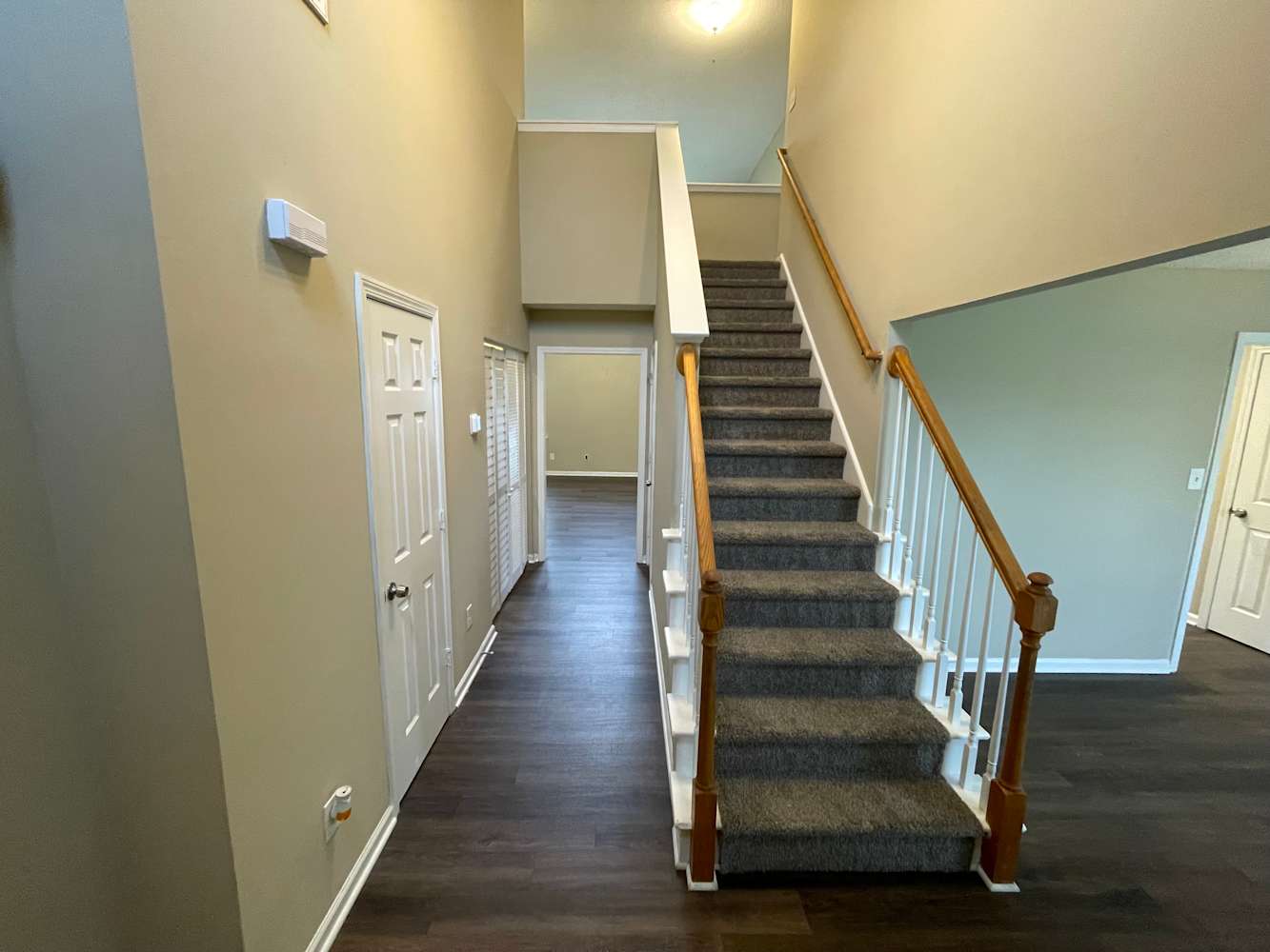 171 Golding Dr photo 5
