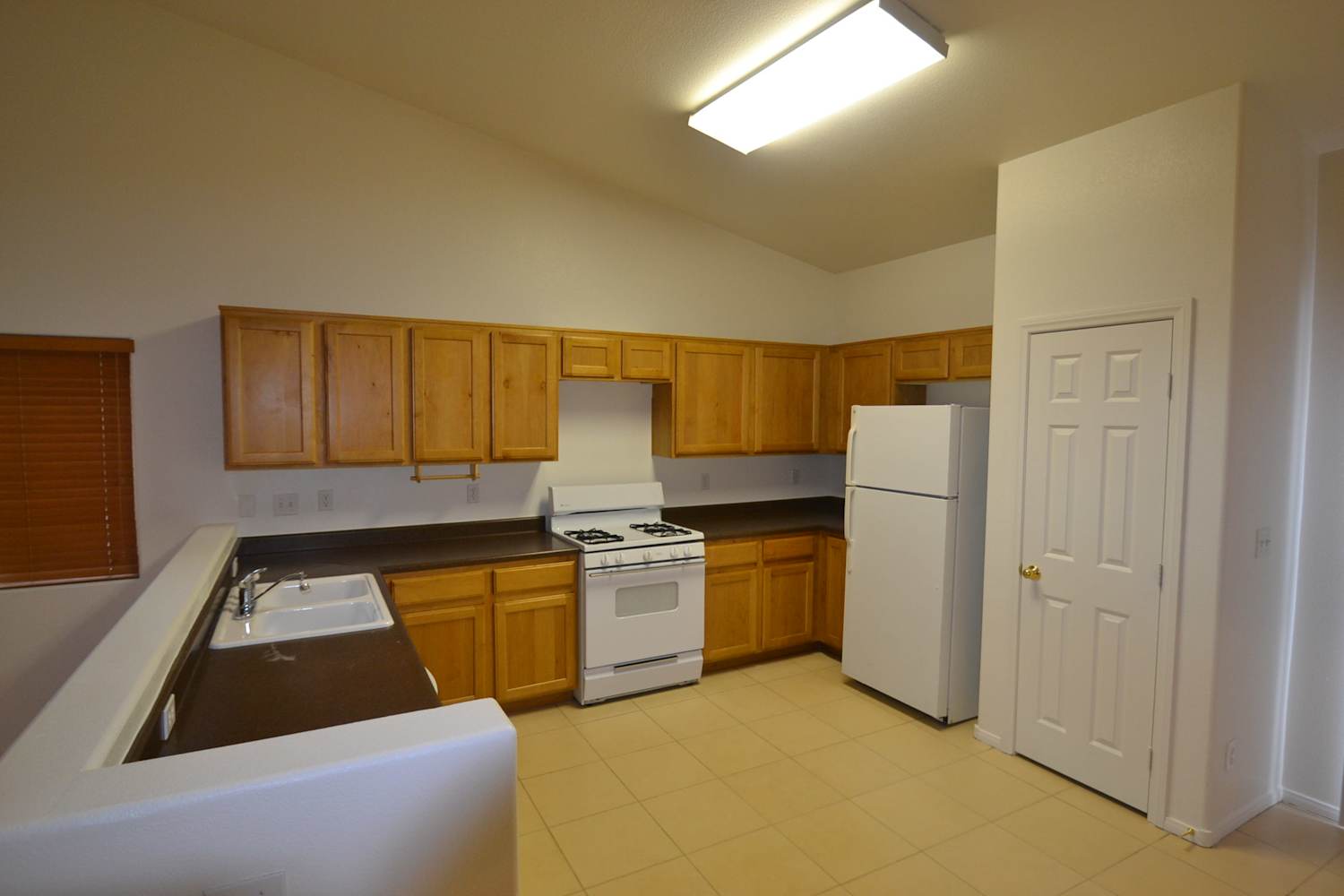 616 Cowboy Cross Ave photo 3