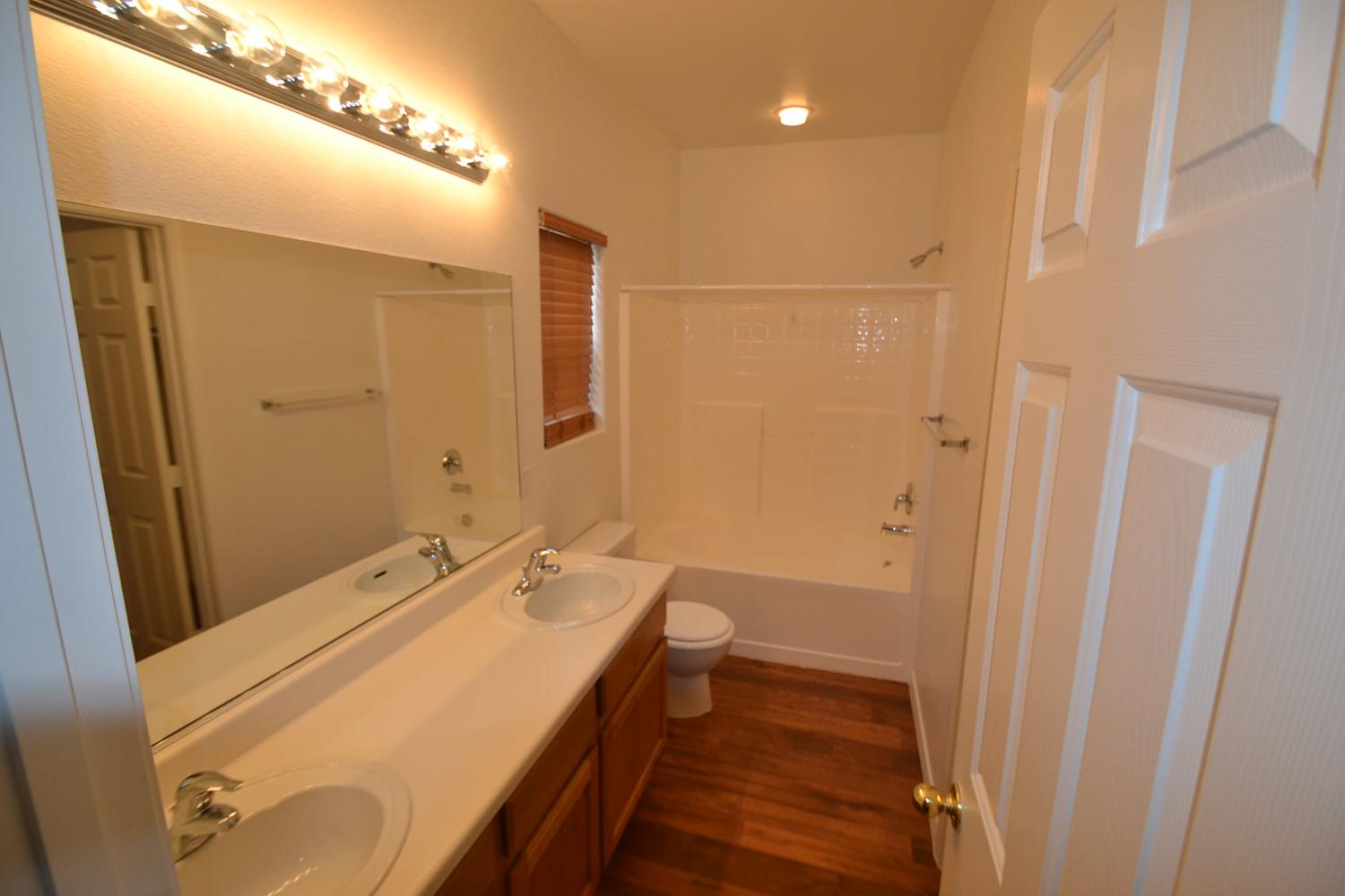 616 Cowboy Cross Ave photo 5