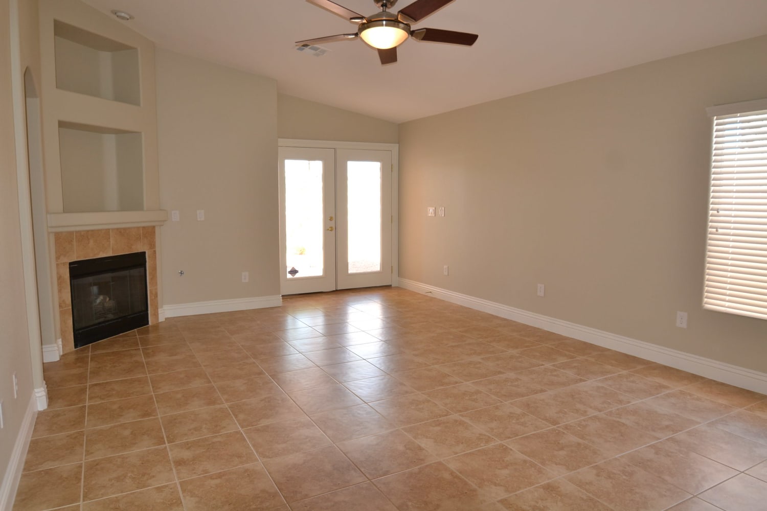 4432 Meadowlark Wing Way photo 2