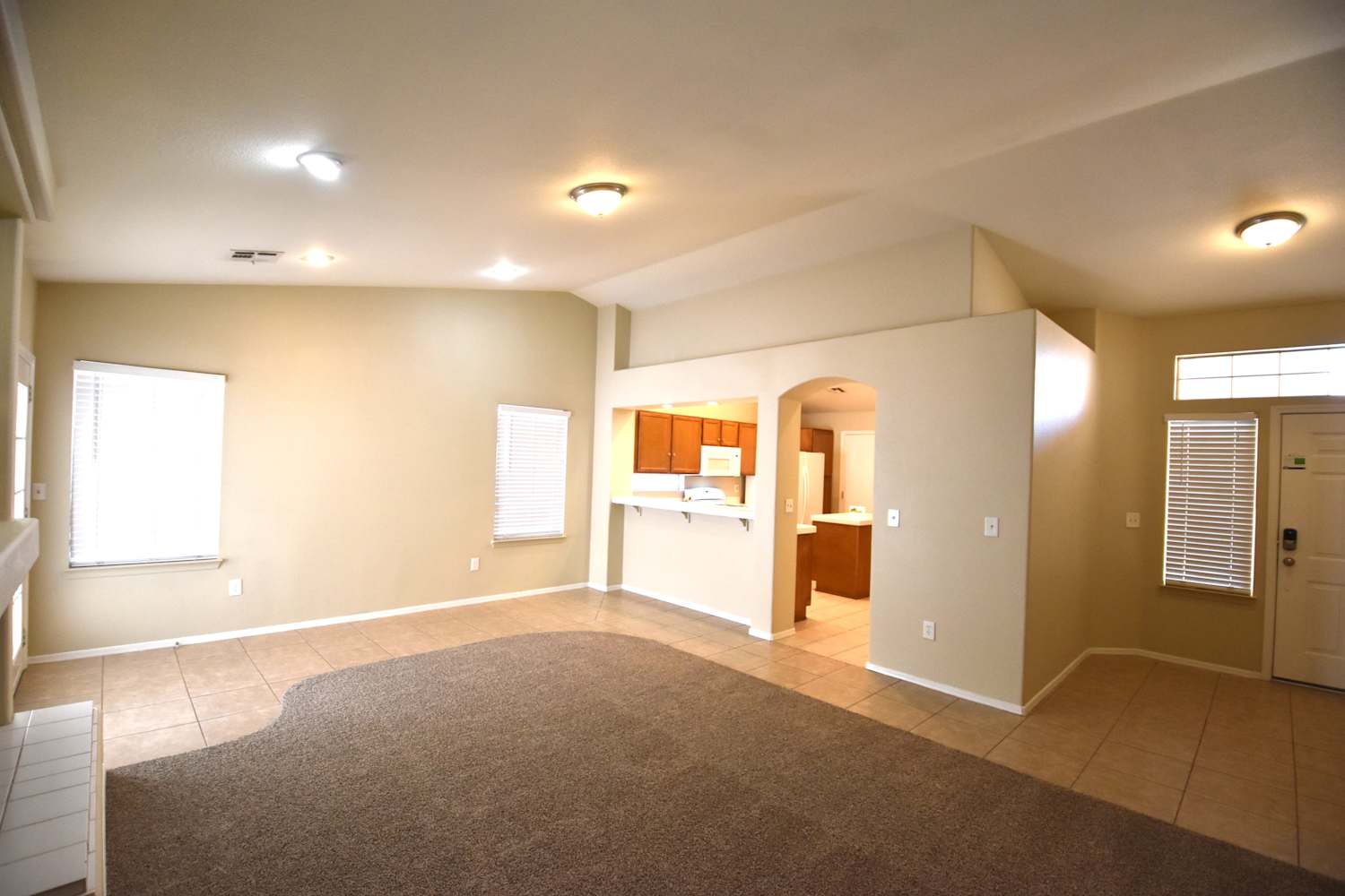 1516 Los Alamos Dr photo 3