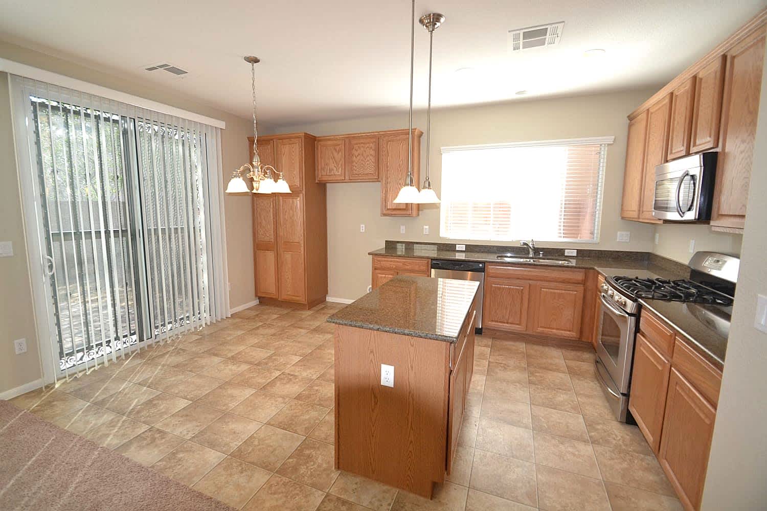 10527 Laurelwood Lake Ave photo 4