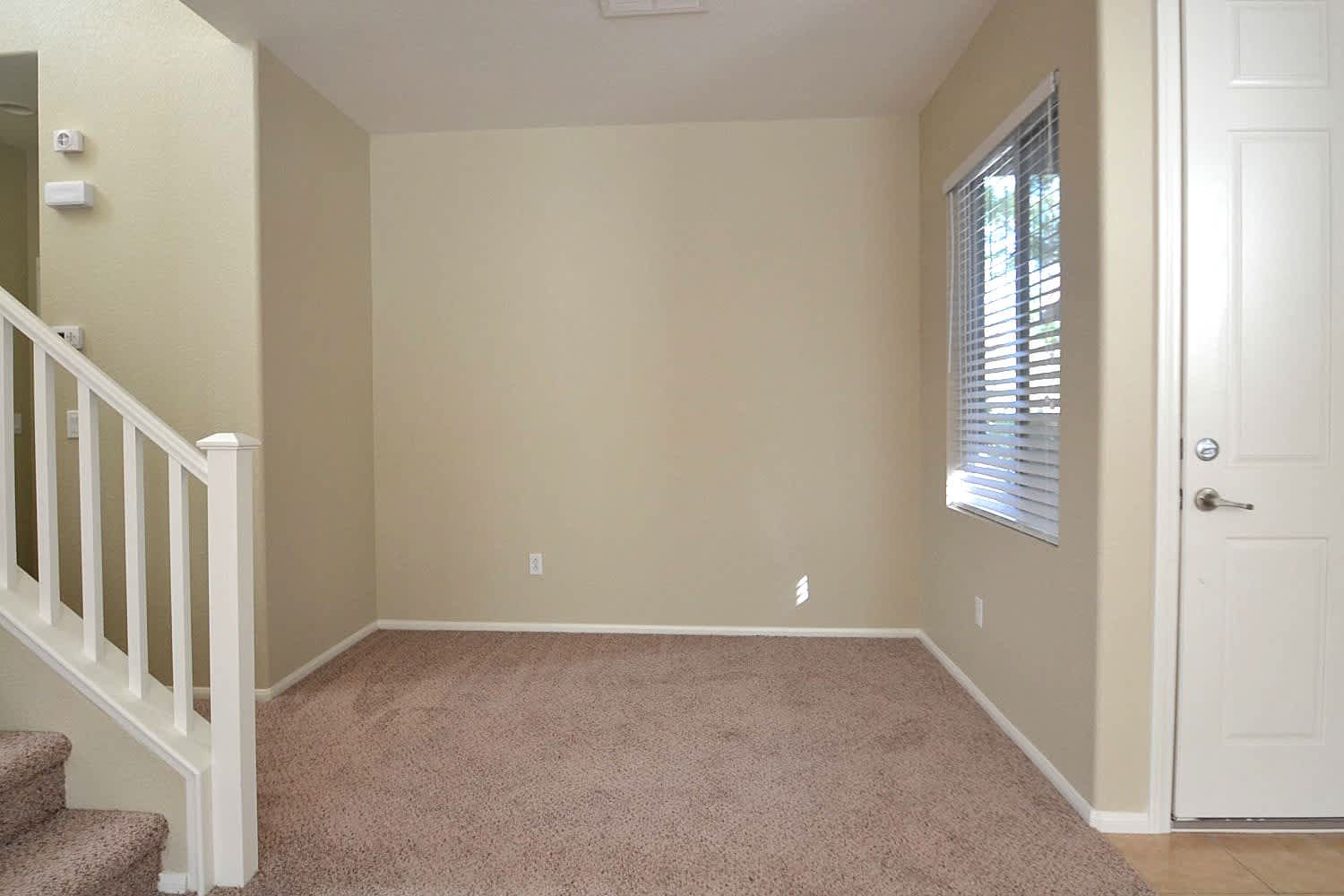10527 Laurelwood Lake Ave photo 2
