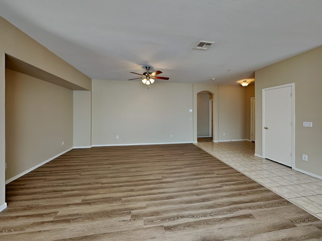 13010 W Rosewood Dr photo 3