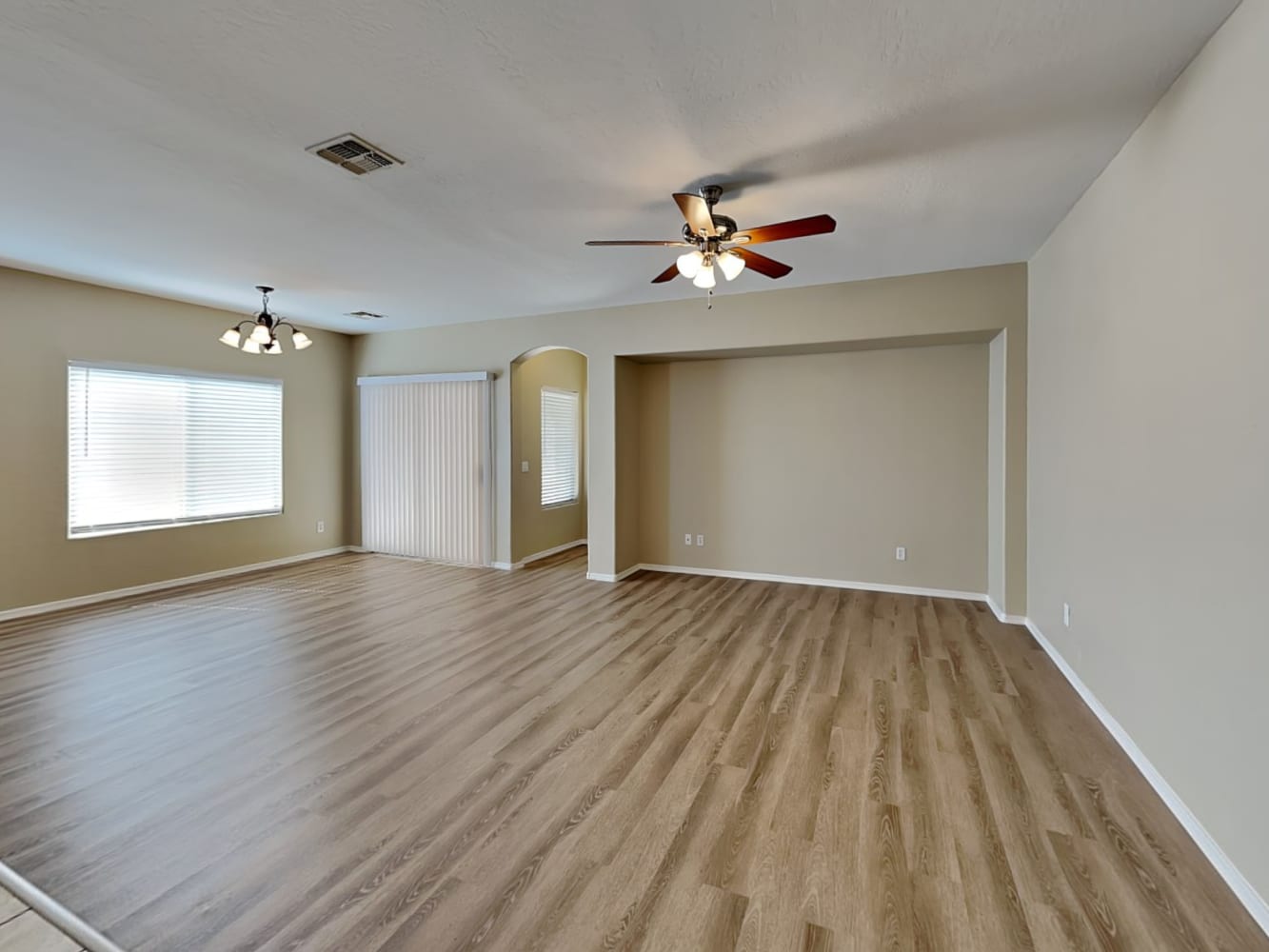 13010 W Rosewood Dr photo 4