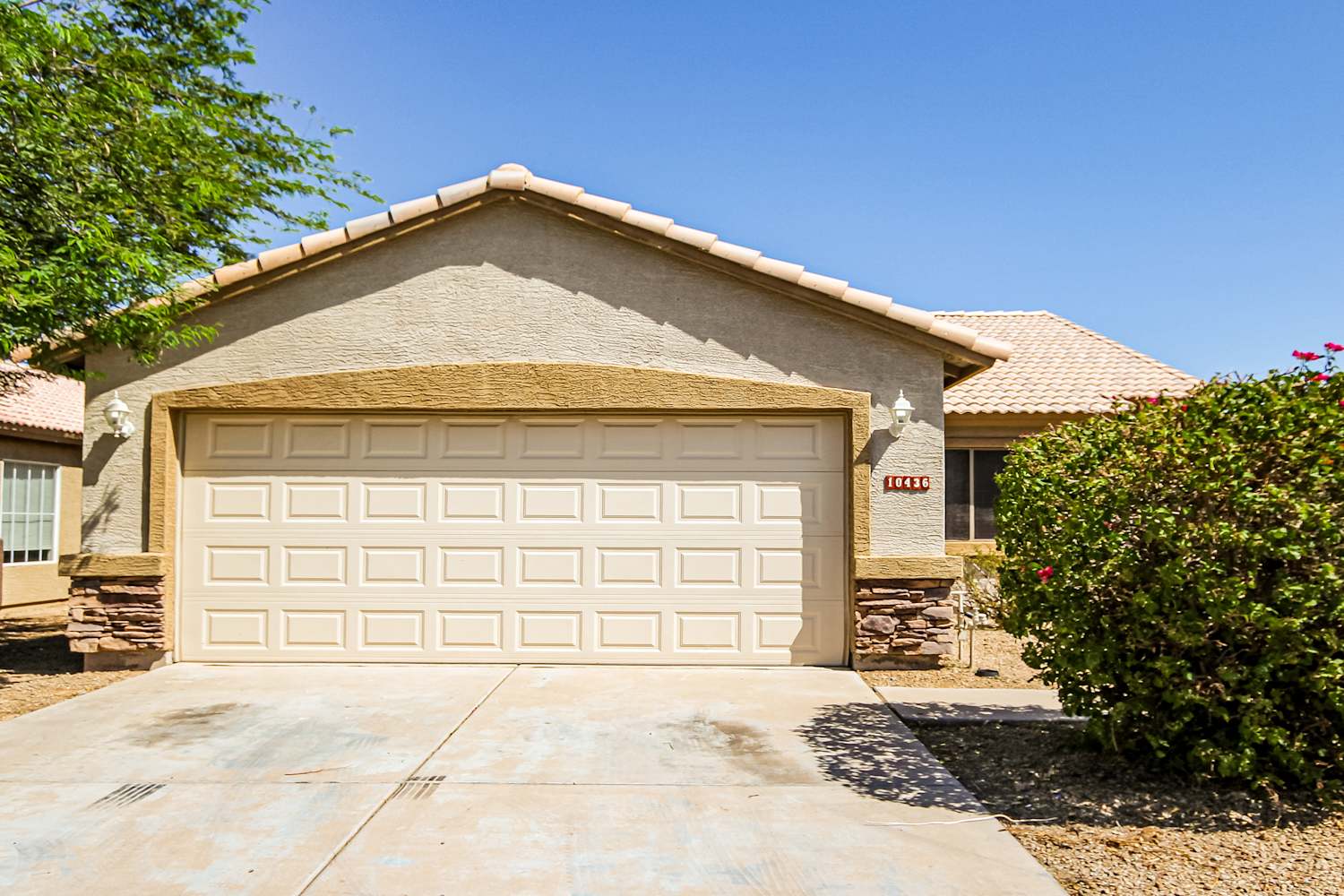 10436 W Granada Rd