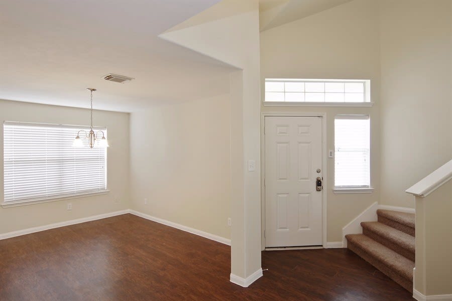 16114 Majestic Glen Ln photo 4