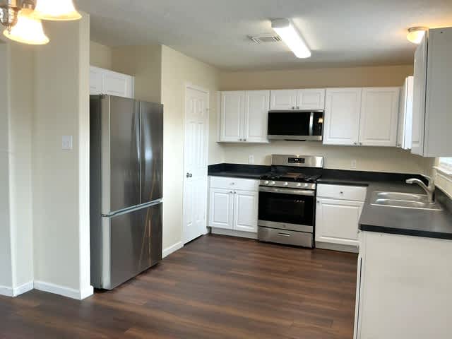 8542 Doskocil Dr photo 5