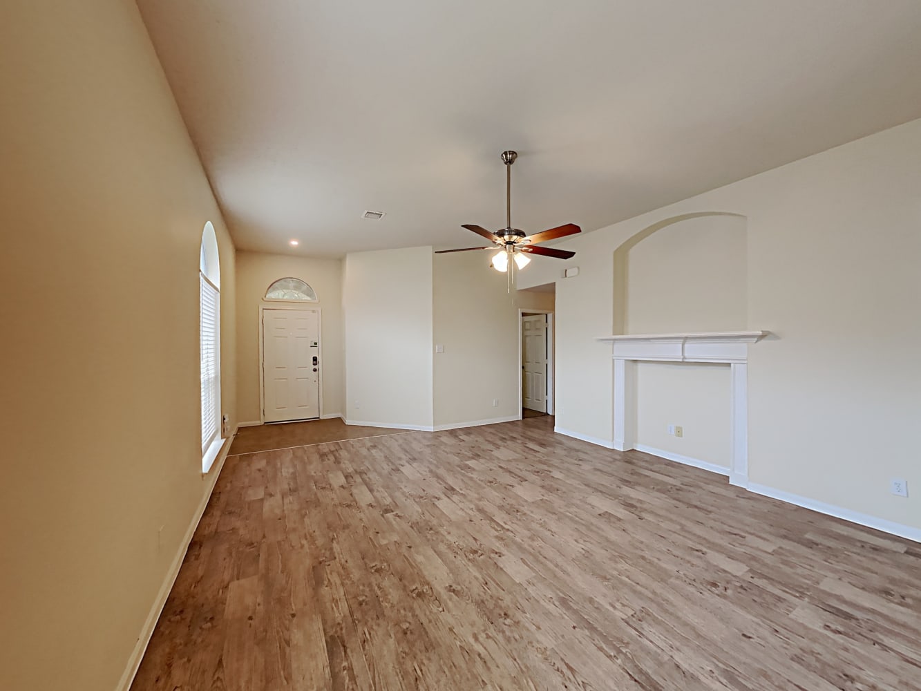 1022 Bahia Vista Dr photo 4