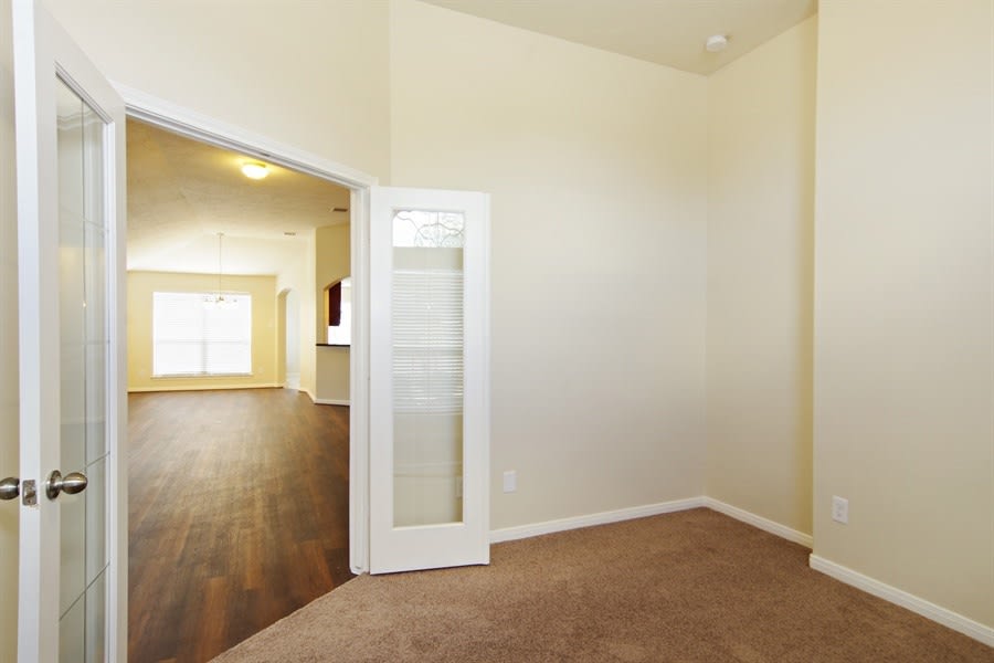 129 Rodeo Dr photo 4