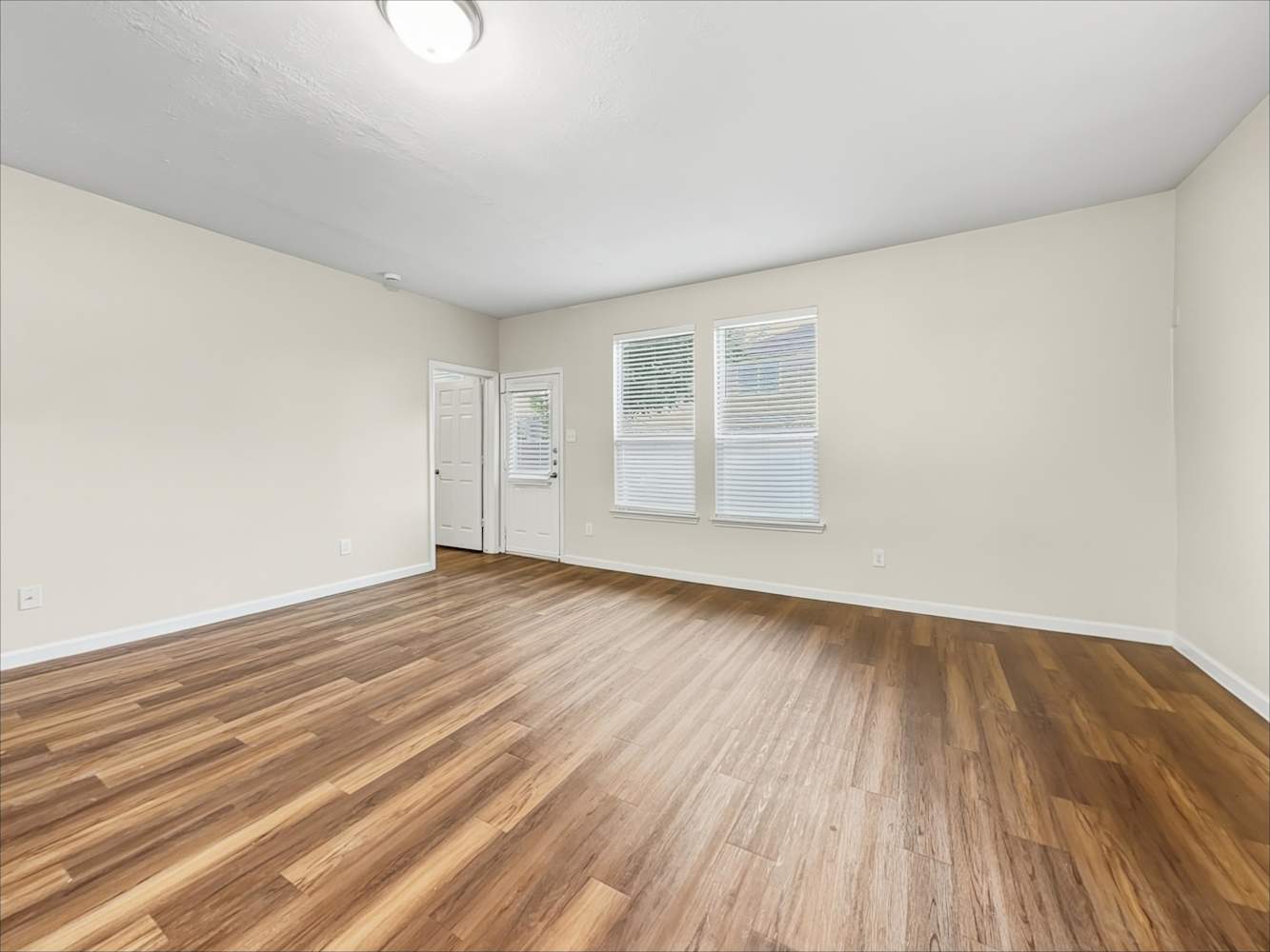 1010 Doubletree Glen Dr photo 5