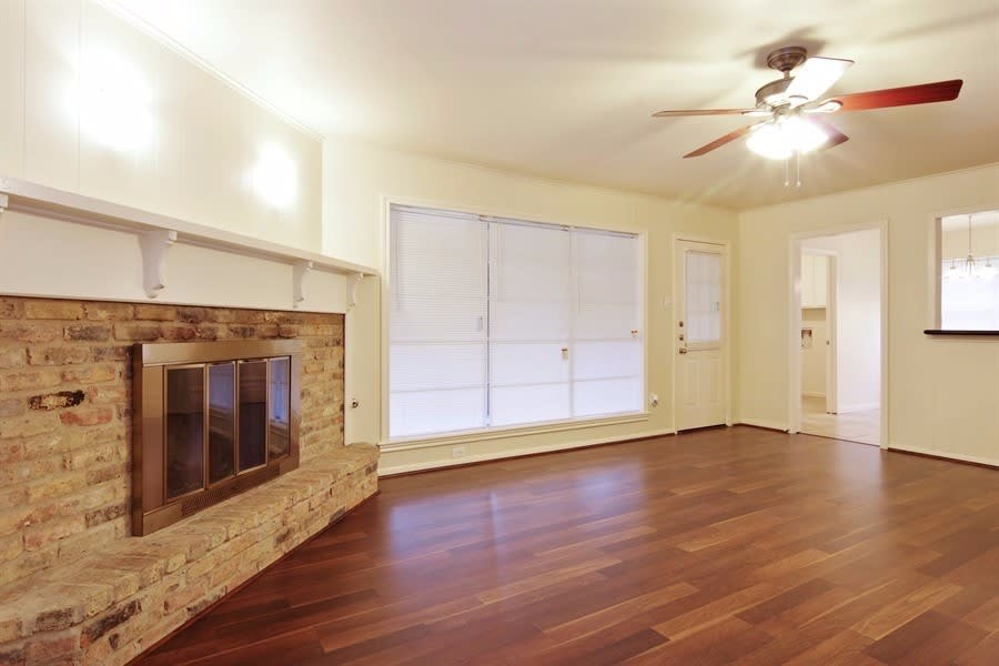 25502 Hickory Valley Ln photo 3