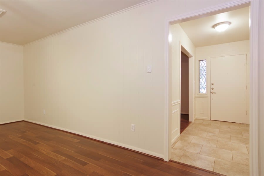 25502 Hickory Valley Ln photo 4