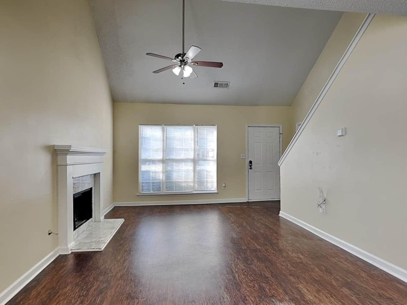 204 Tulane Dr photo 4
