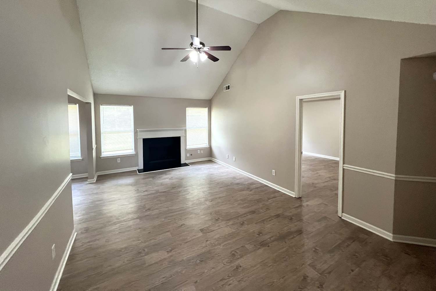 4937 Bryant Dr photo 2