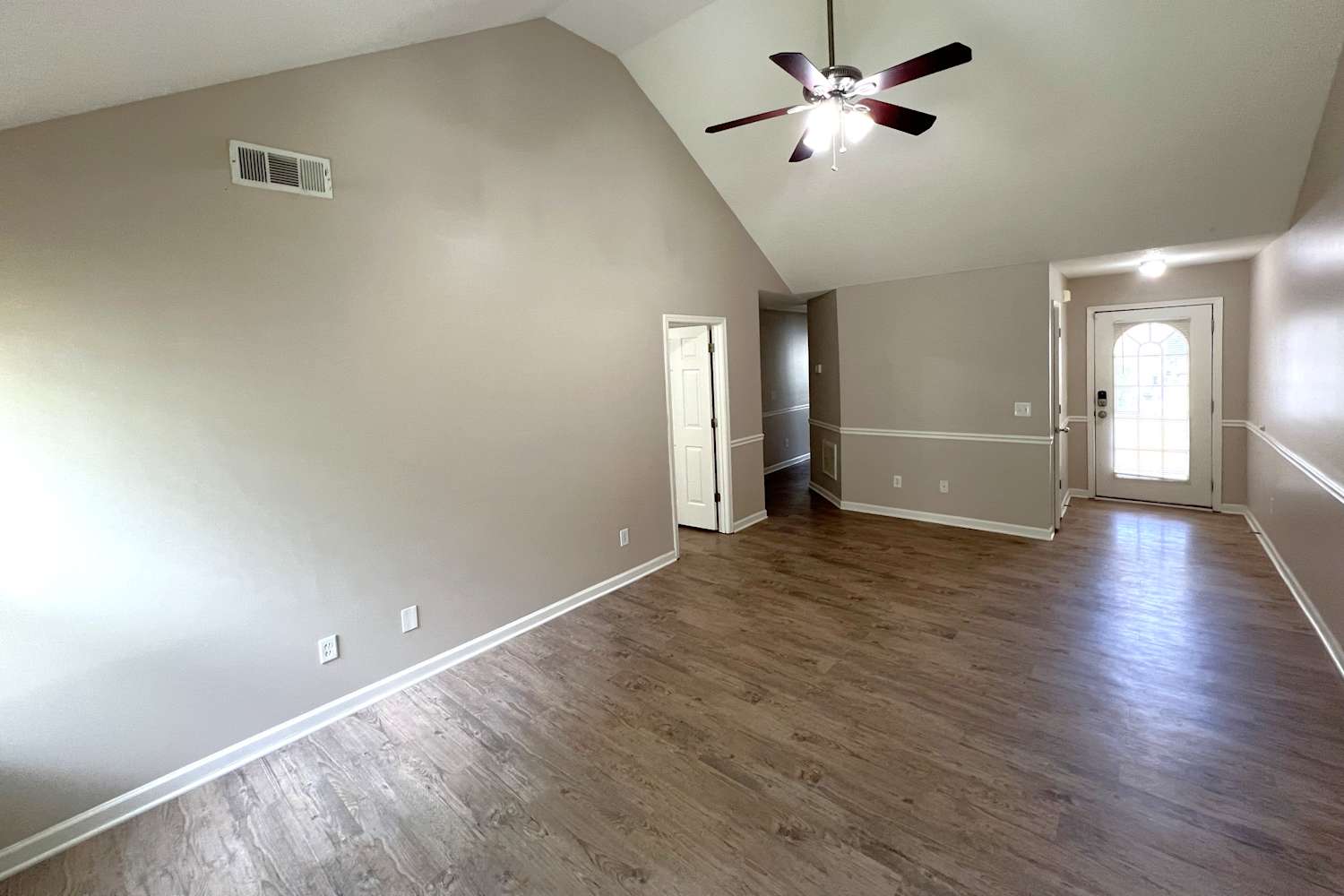 4937 Bryant Dr photo 3