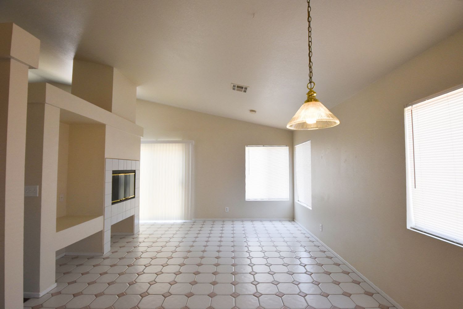 44251 Tahoe Way photo 4