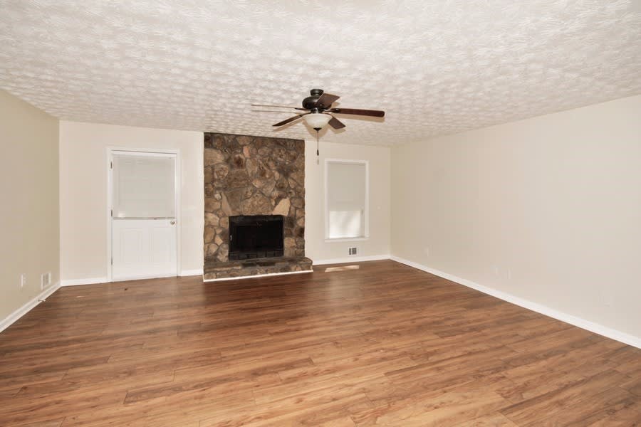 3155 Arden Way photo 4