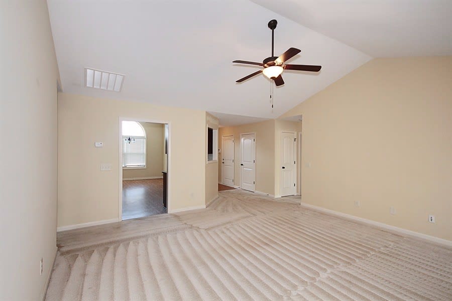 2136 Villa Spring Ter photo 3