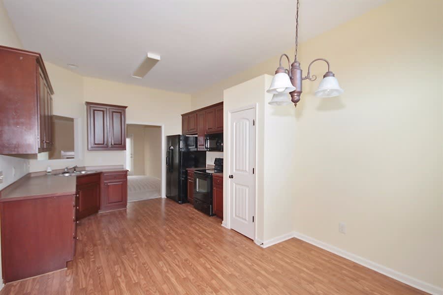 2136 Villa Spring Ter photo 5