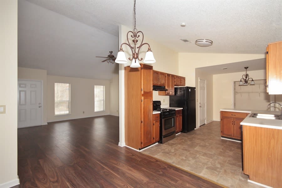 3041 Park Creek Ct photo 3