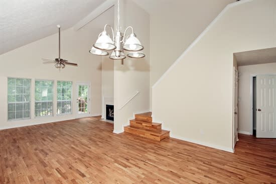 810 Cauthen Ct NE photo 4