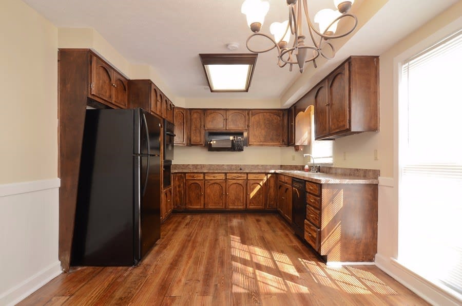6212 Shallowford Way photo 3