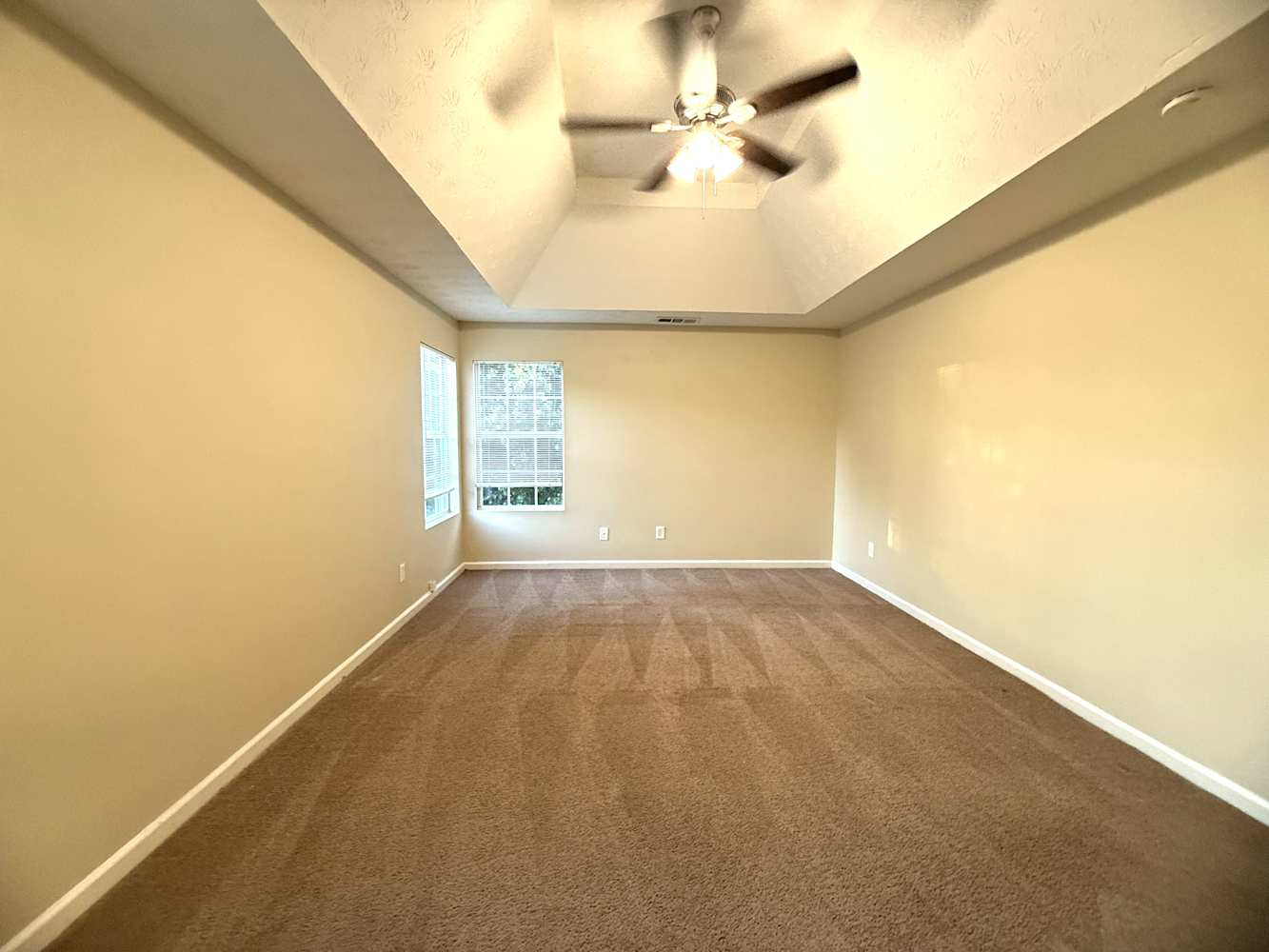 10 Summer Breeze Ct photo 5