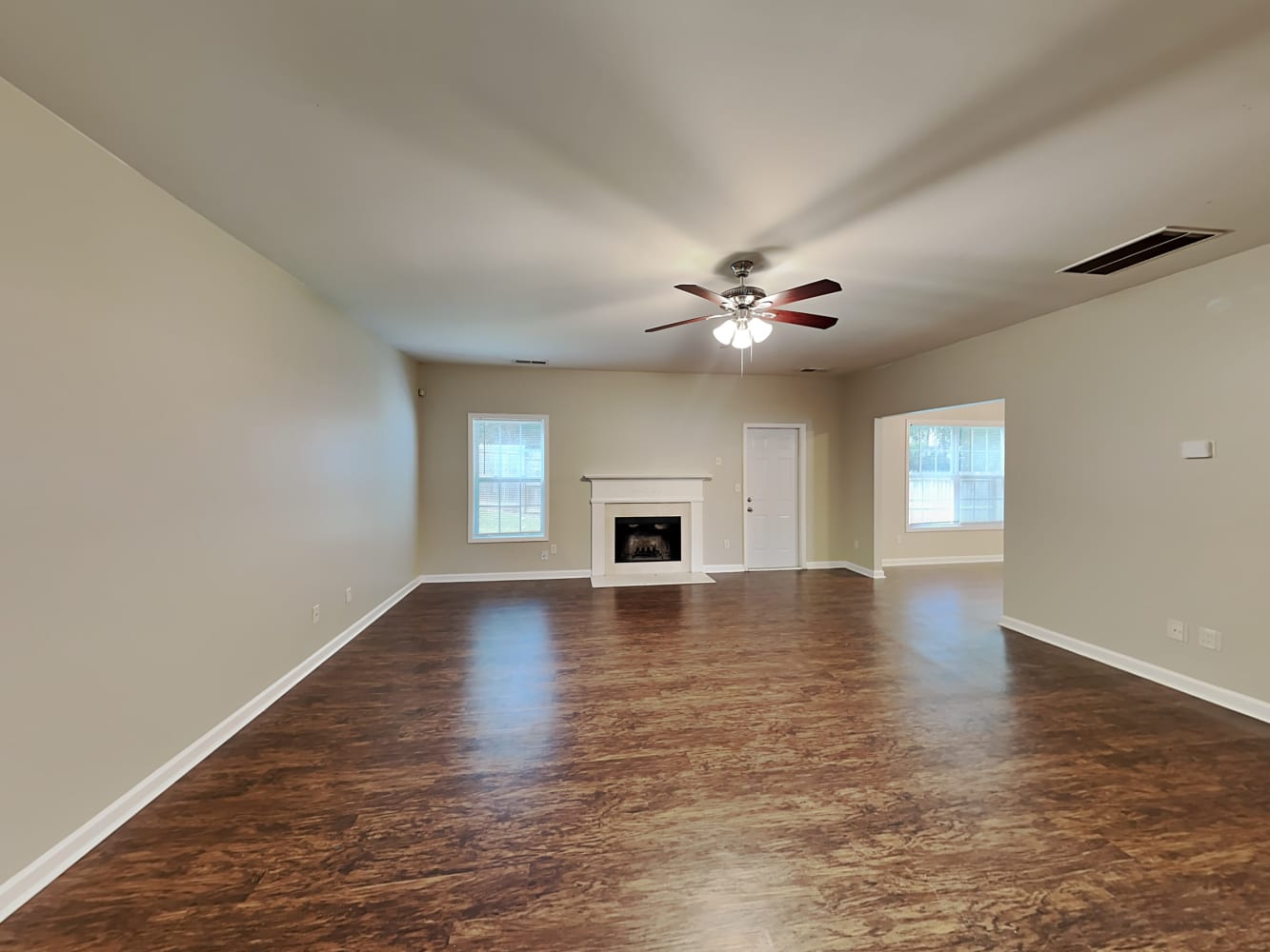7443 Grayson Bridge Cir photo 4