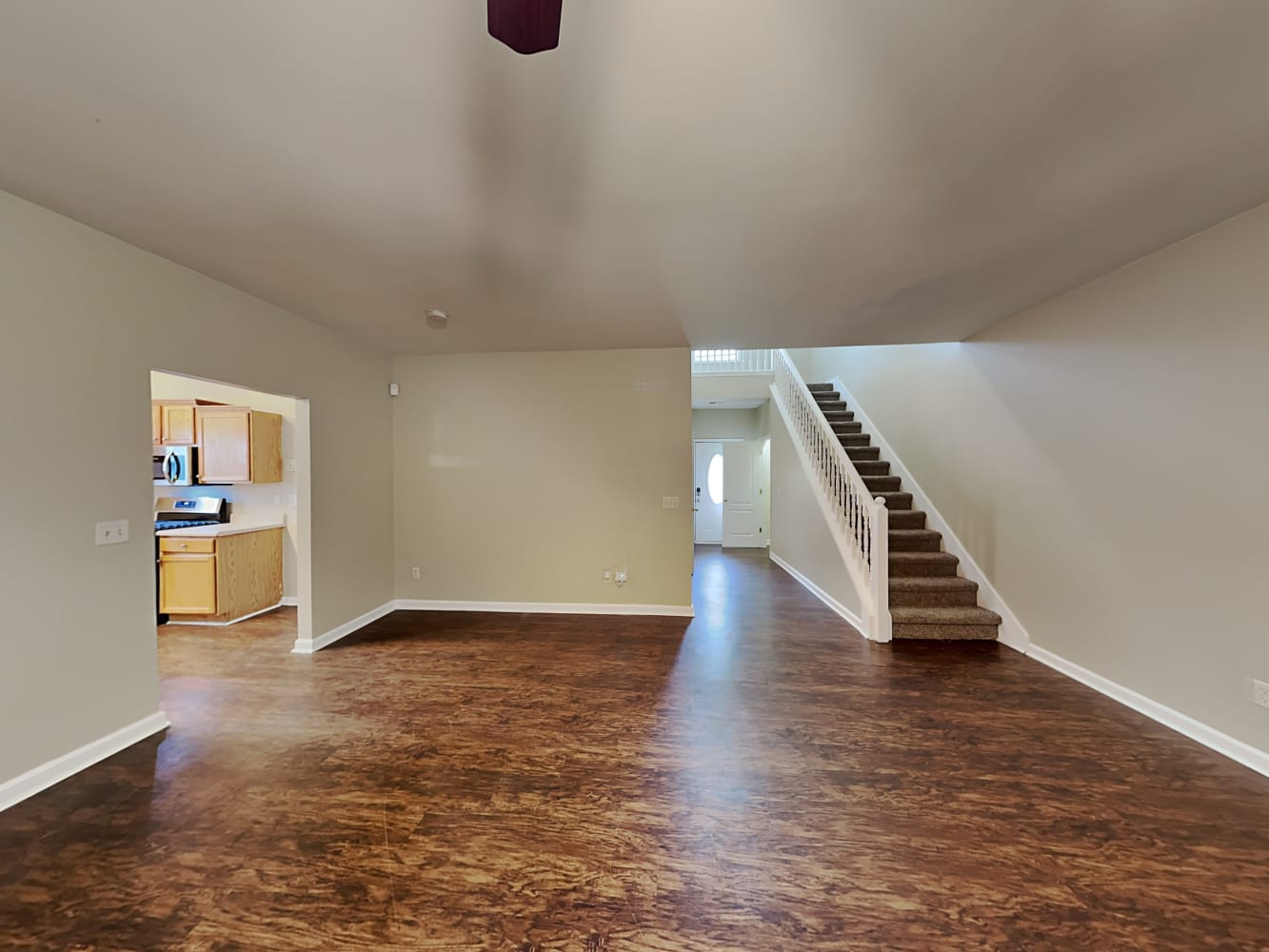7443 Grayson Bridge Cir photo 5