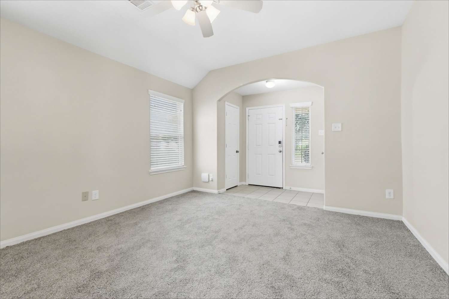 5919 Deep South Dr photo 4