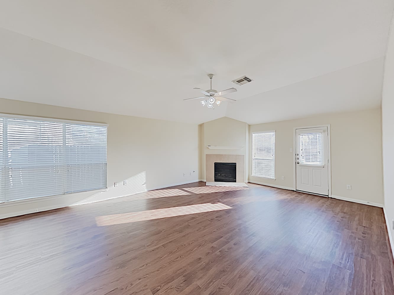 6002 Deep South Dr photo 3