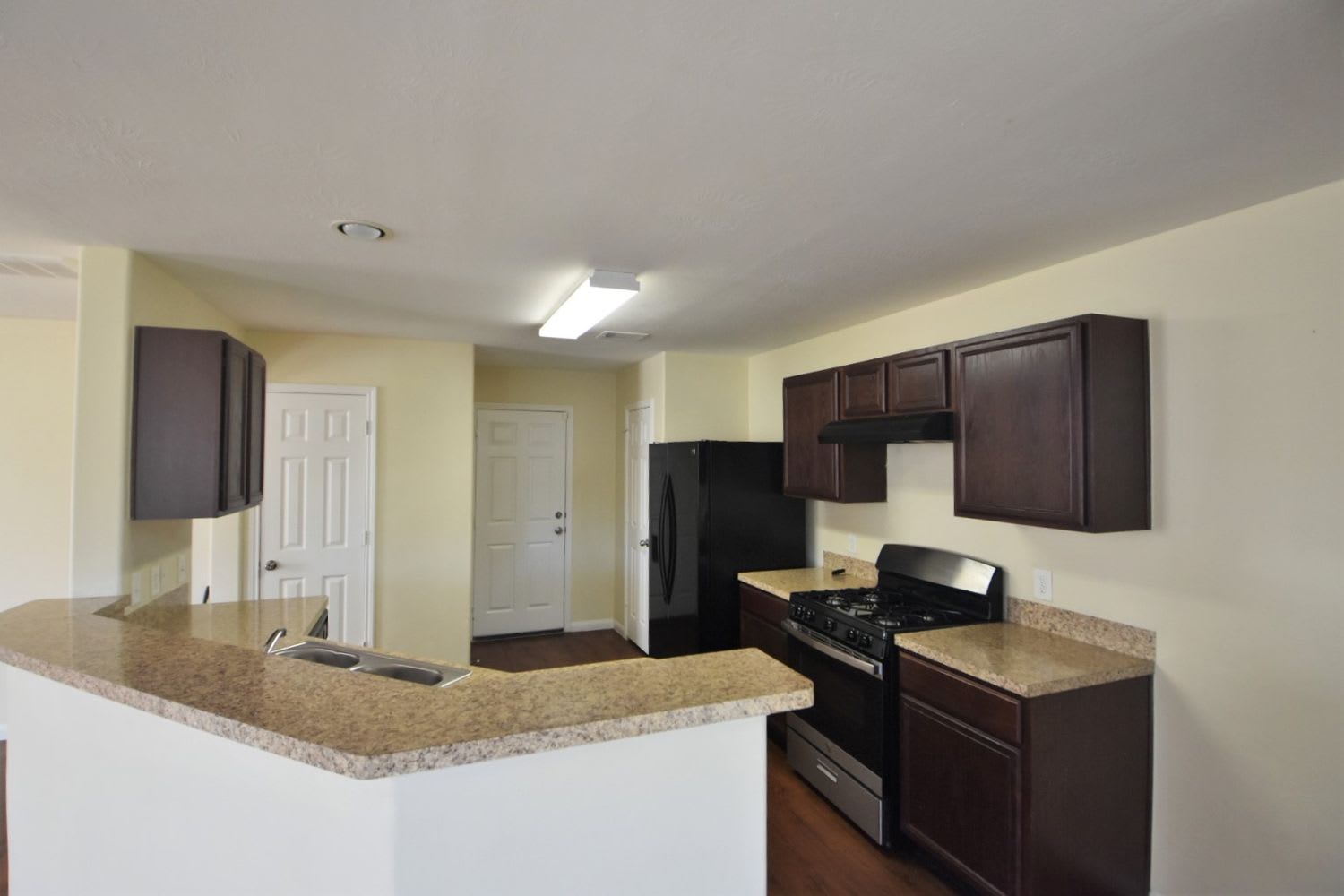 18807 N Lyford Dr photo 3