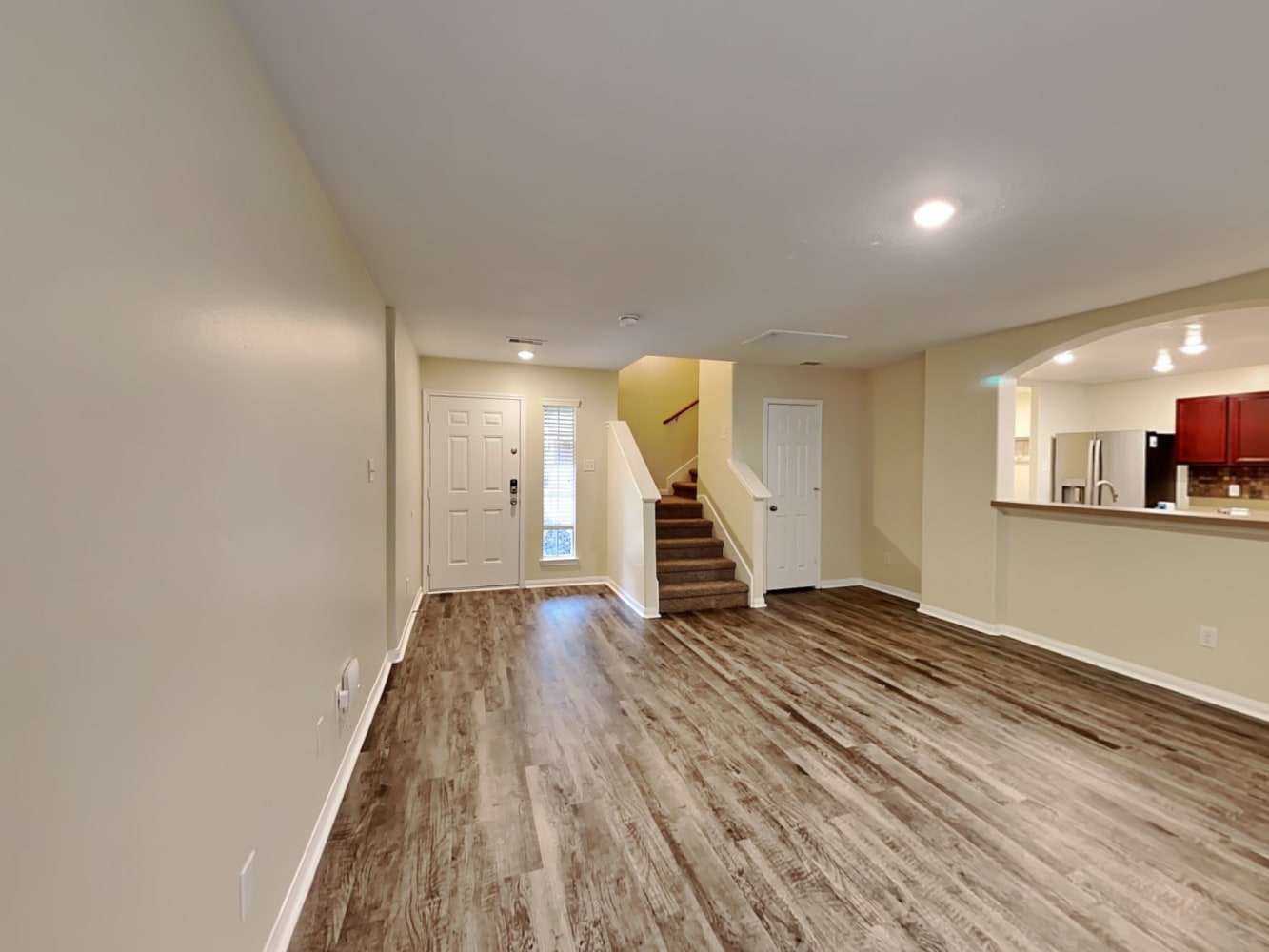 8670 Chaletford Dr photo 4