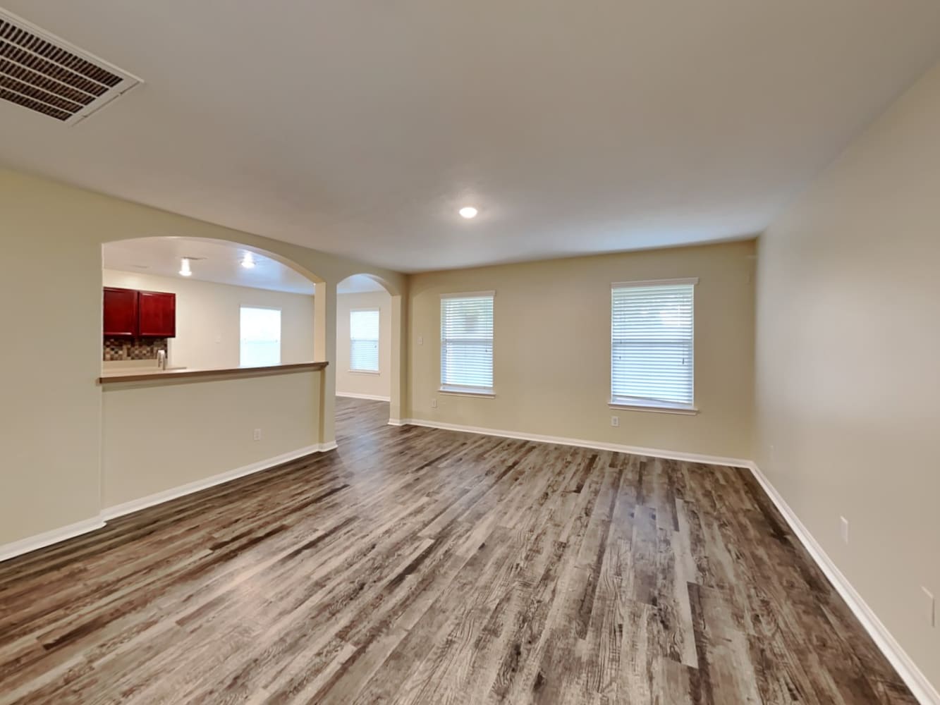 8670 Chaletford Dr photo 5