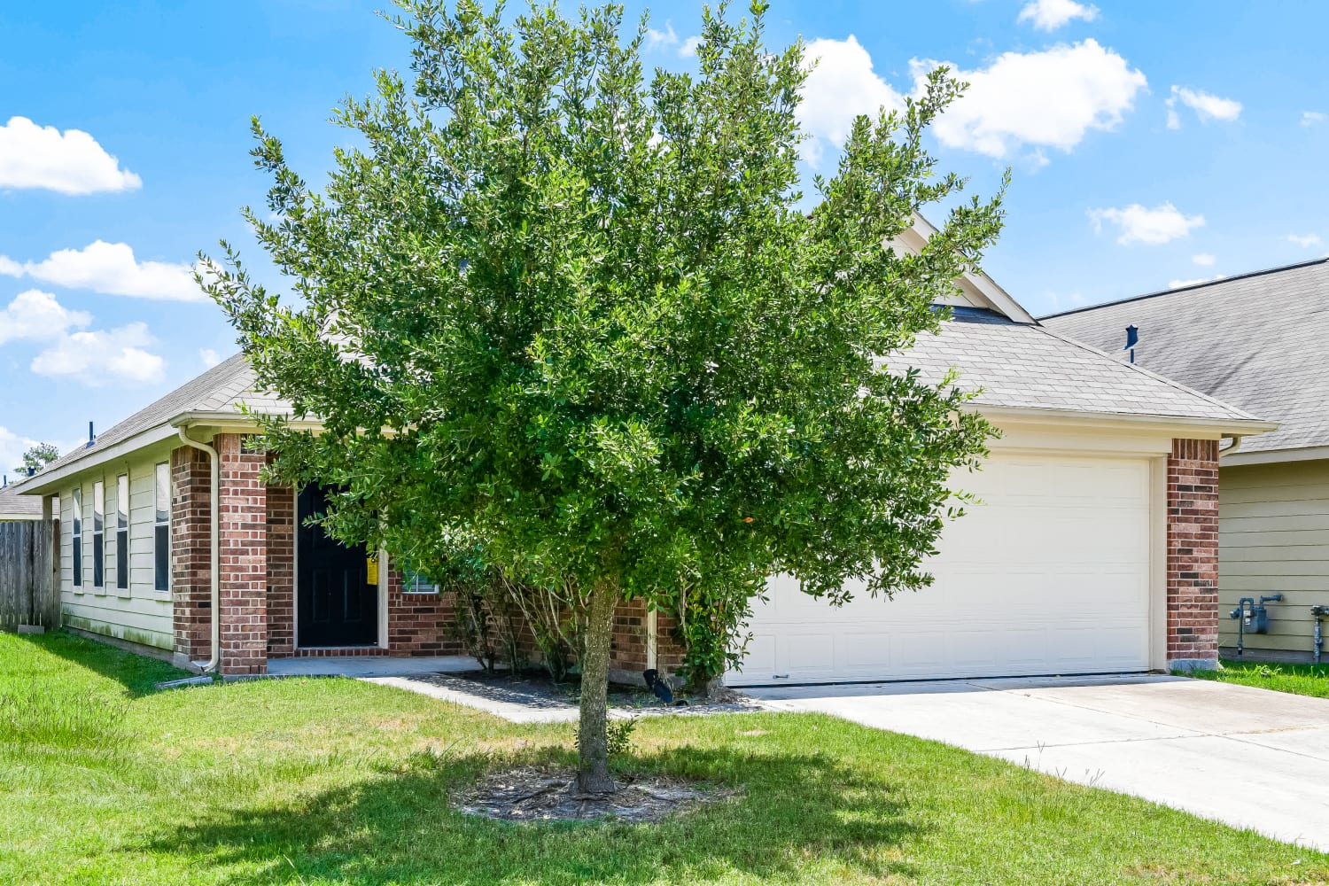 12022 Gregory Crossing Way photo 3