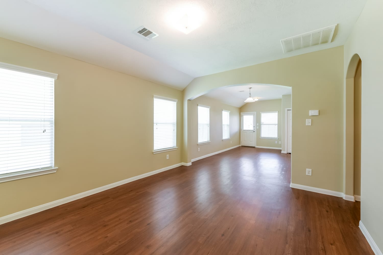 12022 Gregory Crossing Way photo 4