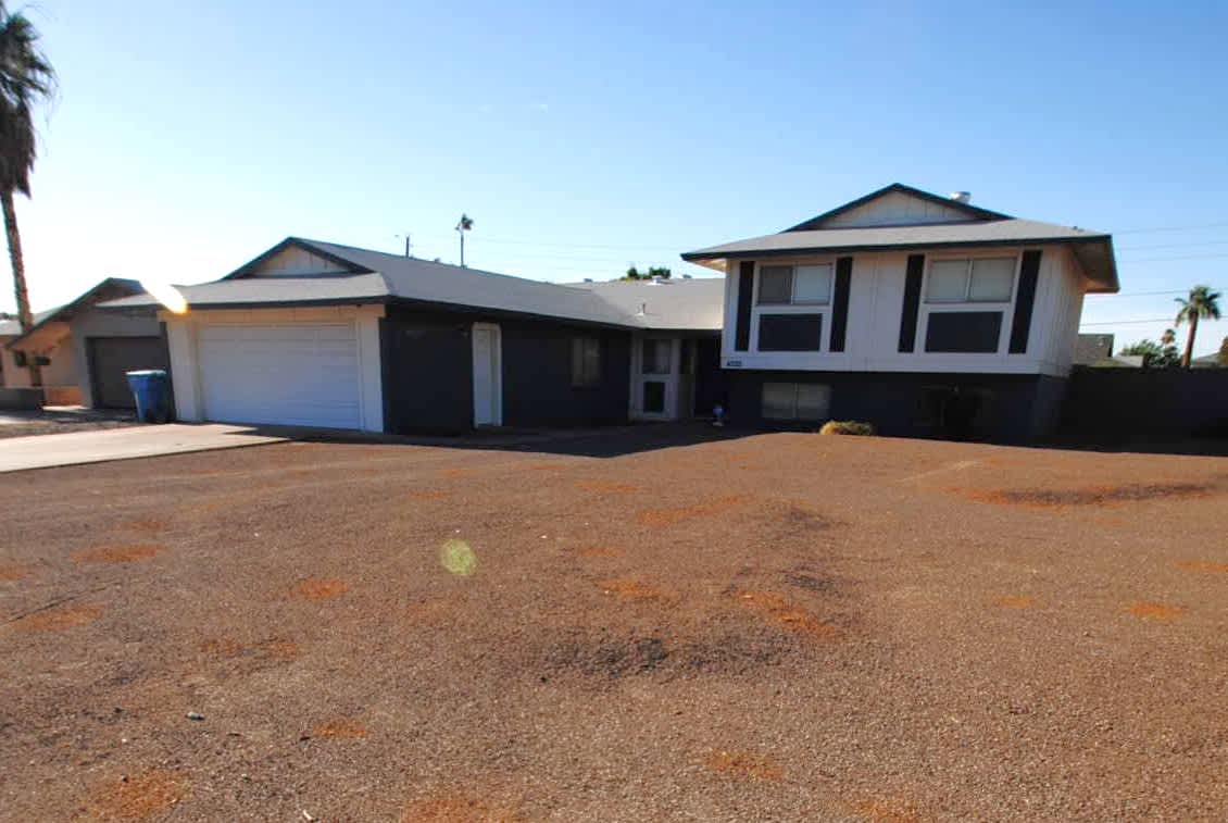 4222 W Denton Ln Phoenix, AZ 85019 photo 3