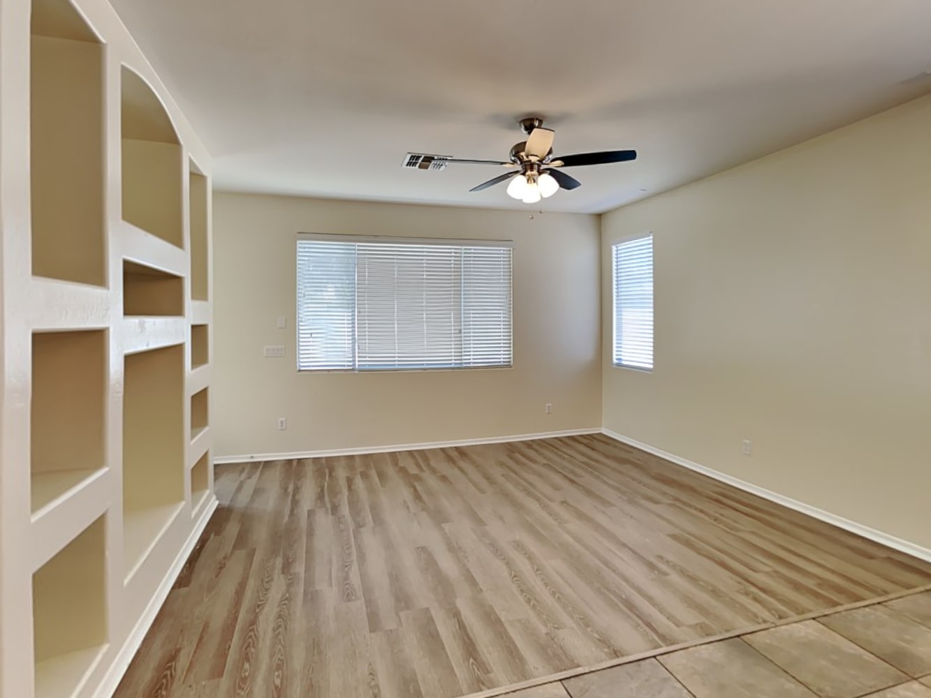 3648 E Janelle Way photo 3