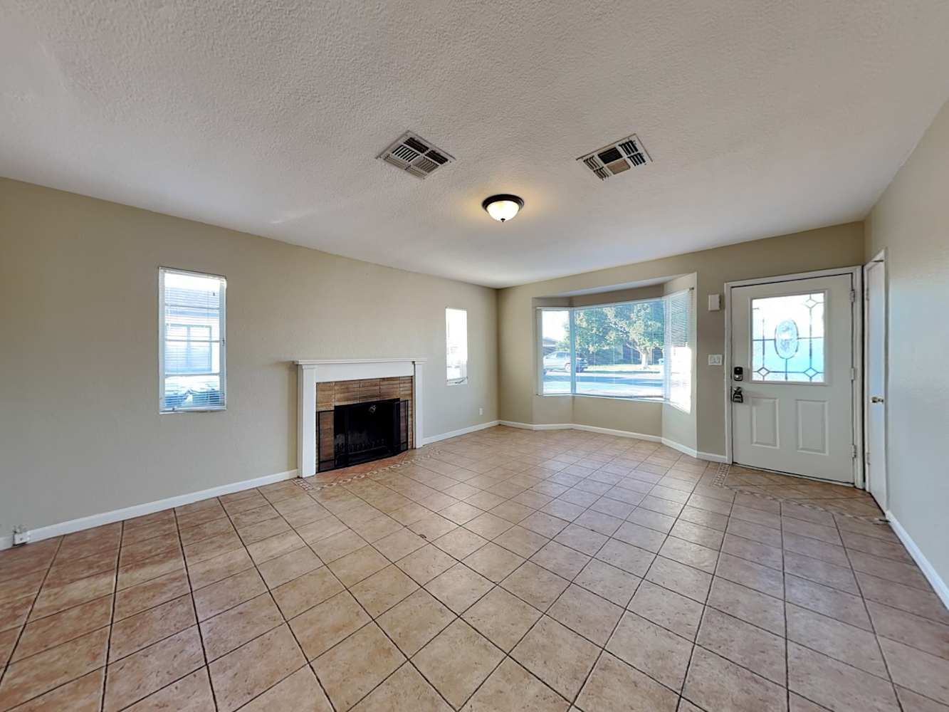 259 E Marilyn Ave photo 5