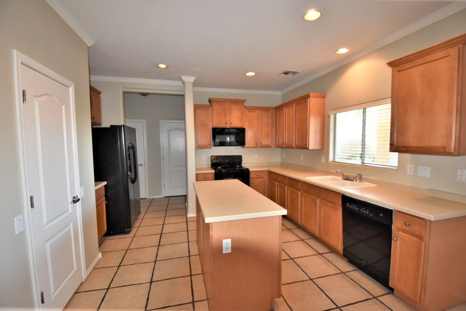 11880 W Grant St photo 5