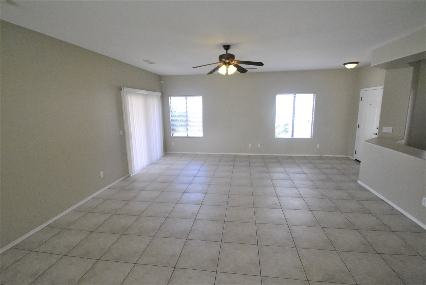 1018 S 4th Ave photo 3