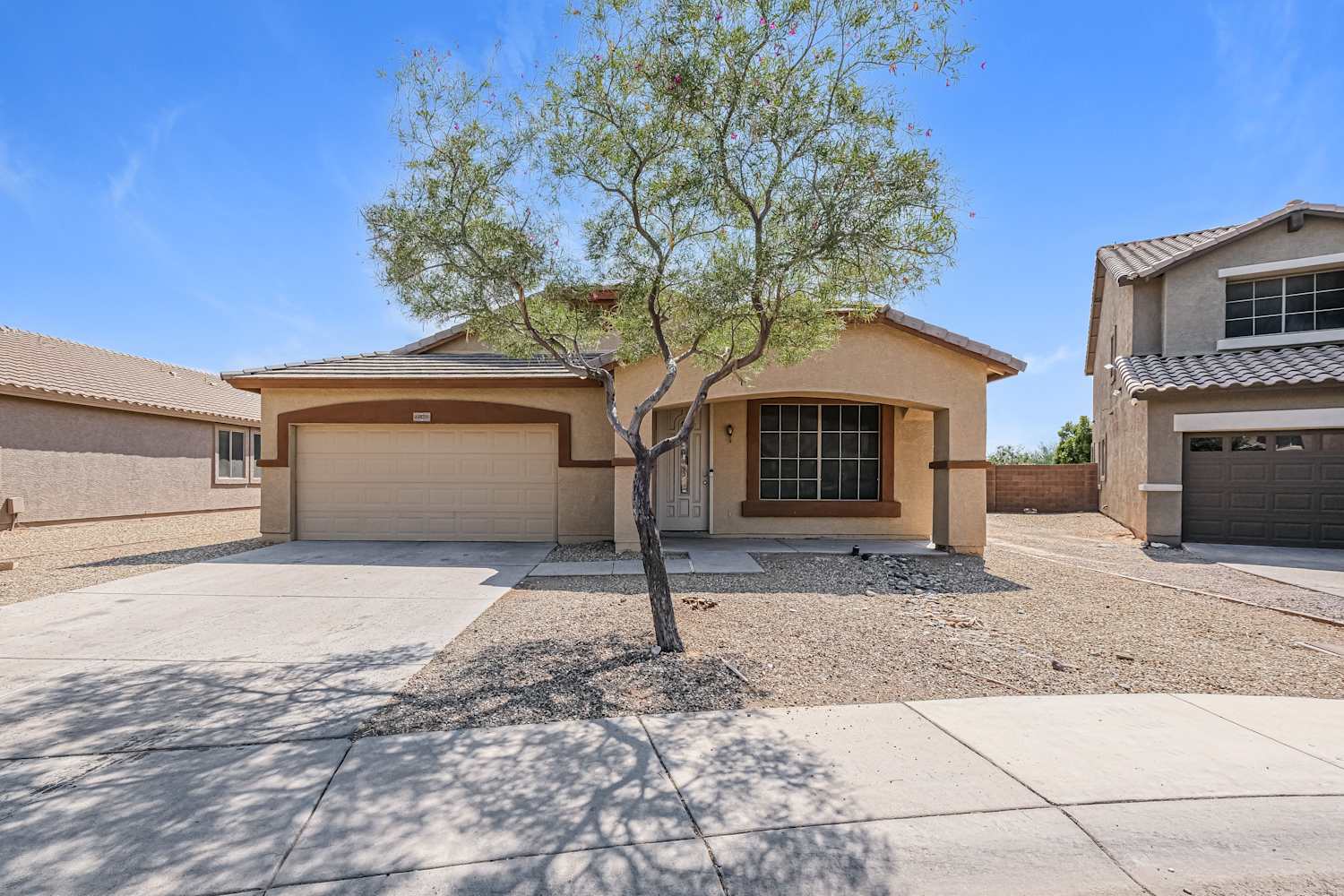 6826 S 30th Ln Phoenix, AZ 85041 photo 2