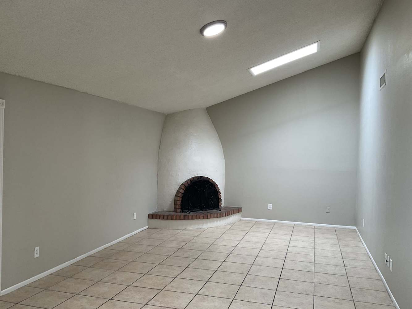 940 S Fontana photo 4