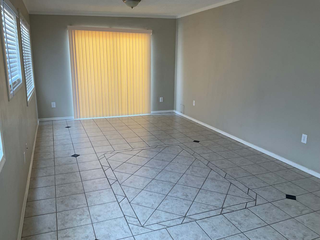 940 S Fontana photo 3