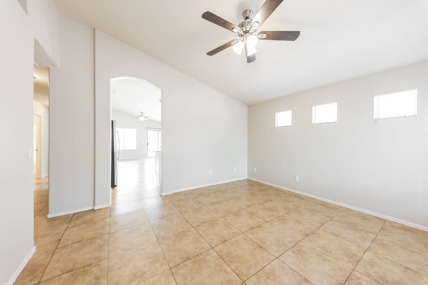 14807 W Acapulco Ln photo 4
